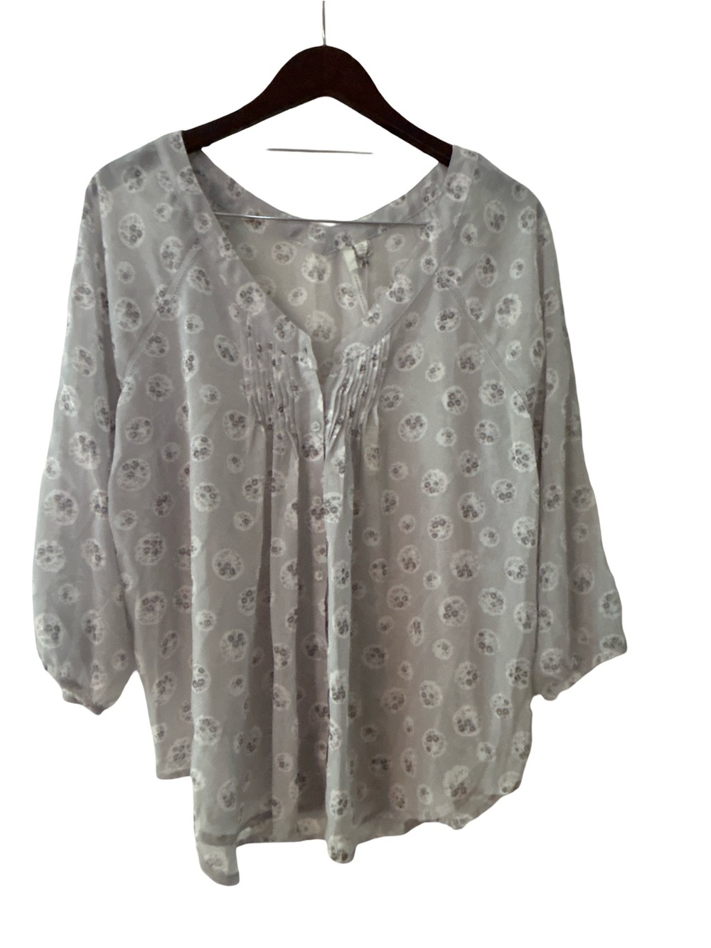 LC Lauren Conrad  Soft Girl Coquette Whimsigoth Grey Floral V-Neck Blouse L NWT